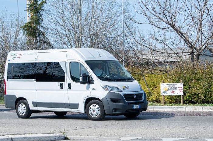 Auto Furgoni E Pulmini Motonoleggio Sereno Noleggio Moto E Scooter A Ravenna